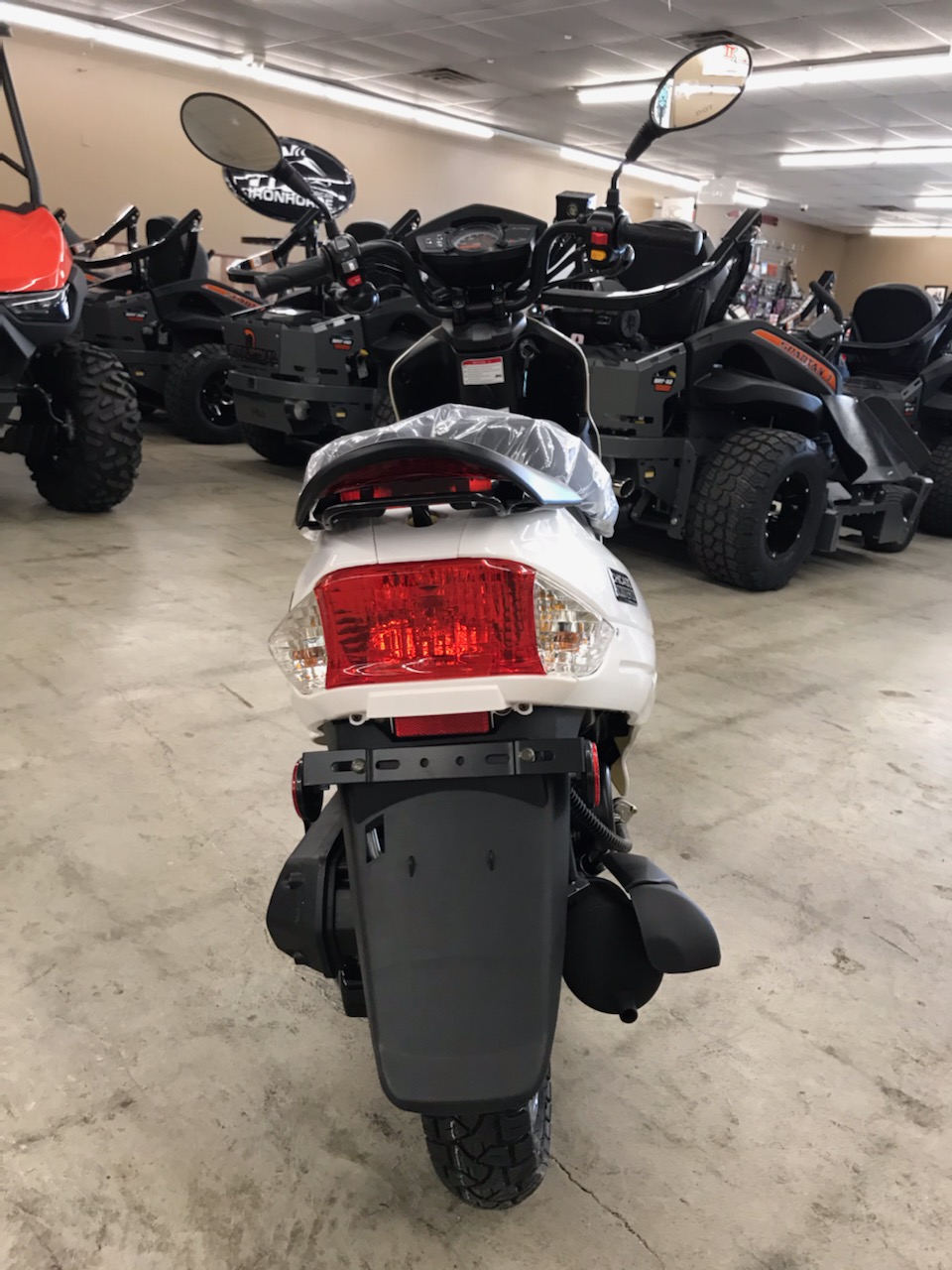 CHICAGO SCOOTER CO “GO MAX” model M & M Motorsports